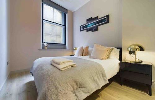 stylish 2bed condo city centre - Photo 9