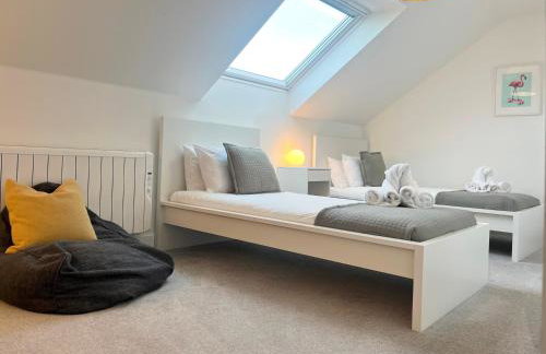 Stunning Penthouse in Penzance "Amazing Sea Views" - Photo 18