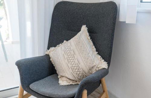 Traditional 3 bedroom villa with great pool in the heart of Vale do Lobo - Photo 14