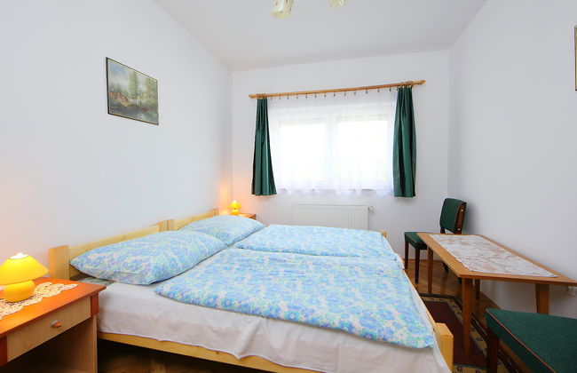 6 bedroom House in Balatonszárszó with garden and terrace - Photo 6