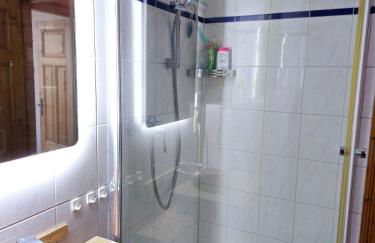 135qm 4 Zimmer Ferienwohnung in Stadtnähe, Wintergarten Parkplatz - Photo 35