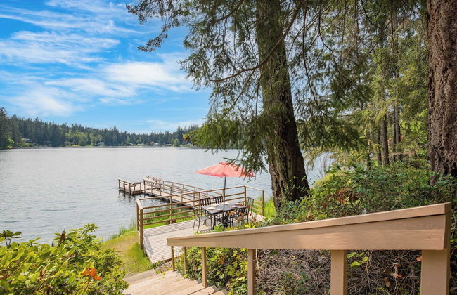 Goss Lake Getaway by Avantstay Lakefront Escape - Photo 36