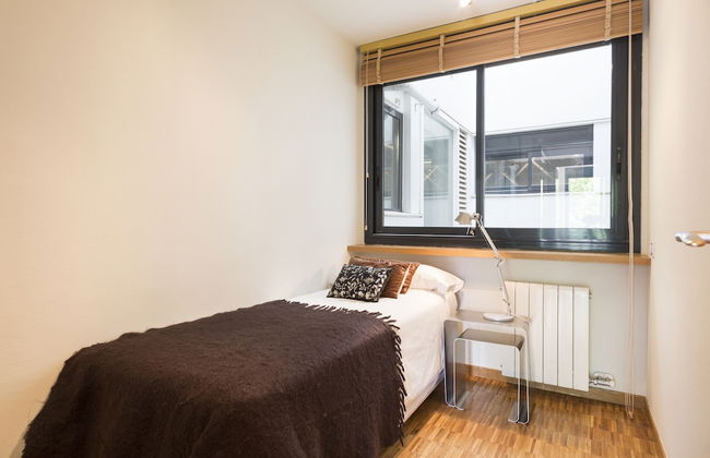 My Space Barcelona Executive Apartments Center - Photo 12