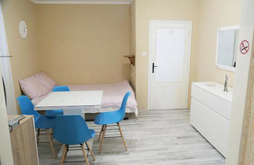 Apartment 51 - Photo 15