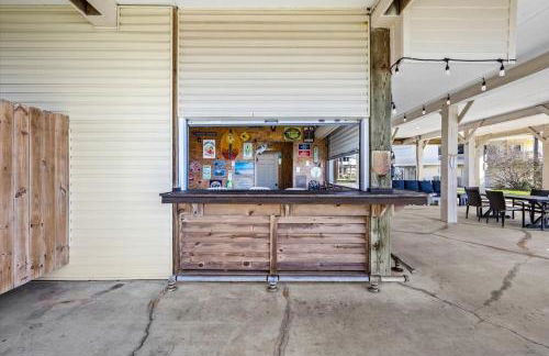 Bay Vista- NEW LISTING in Terramar Beach, 4 BR 3 BA, Boat slip home - Foto 47