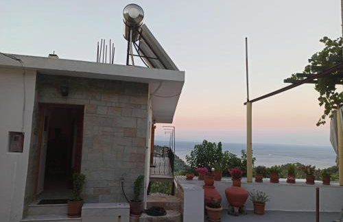 Μπαλκόνι του Αιγαίου father's house in Kimi - Photo 22