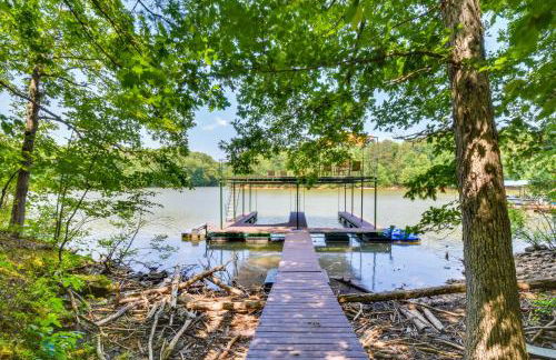 Murrayville Lakefront Cabin with Boat Slip and Grill! - Photo 31