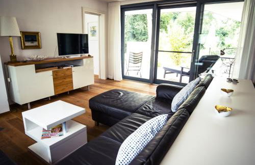 Ferienwohnung Seeufer - Exklusiv direkt am See mit großer Terrasse in Kressbronn - Foto 13