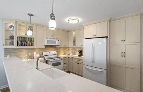 Southern Shores Oak Island Oceanfront with Pool Villa - Foto 11