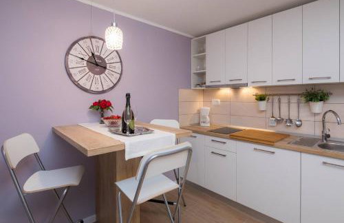 Zlatin Dvor - apartments for 3, terrace, Trogir center, beach at 5-min, BIKE friendly - Foto 30