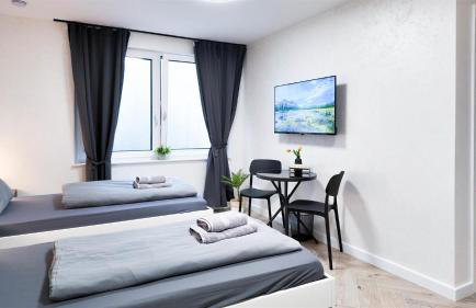 ALFA Stuttgart Mikro-Apartment 2 Betten Küche Bad l SmartTV WIFI l Porsche & Bosch l 2 Beds Kitchen Bath BS21A1 - Foto 2