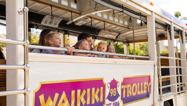 Waikiki Trolley Hop-on Hop-off Tour - Foto 3