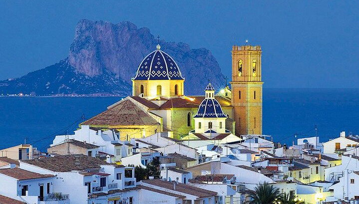 Excursión de día completo Altea, Moraira, Javea. Paseo en barco y comida incluida. - Foto 1