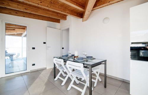 White Attic - by MyHomeInComo - Foto 17