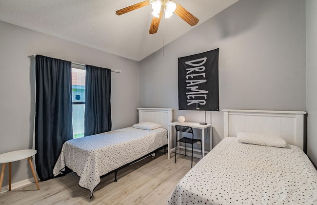 Santee Villa - Photo 33