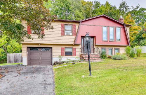 Family Home Close to Warwick, 5 Mi to Lake! - Foto 1