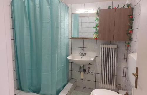 River Studio - Photo 23