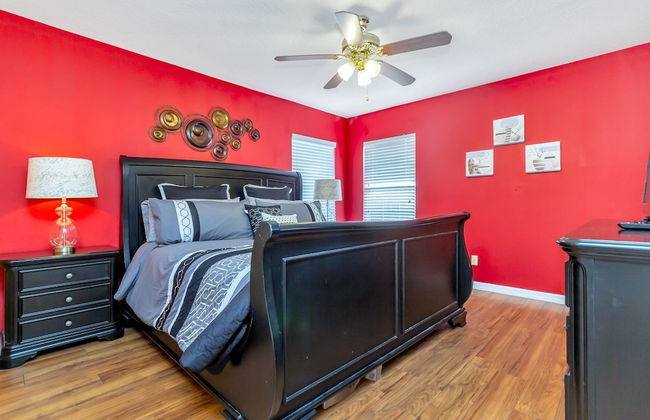 6 Br Pool Home with Spa and Game Room - Foto 8