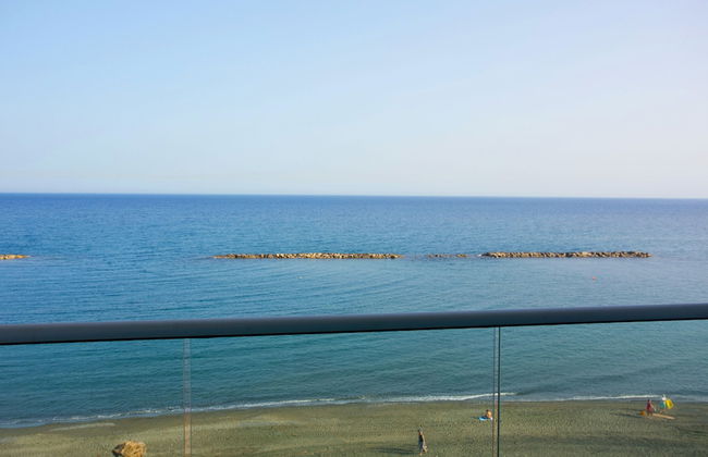 Limassol on the Beach Apartment - Foto 23