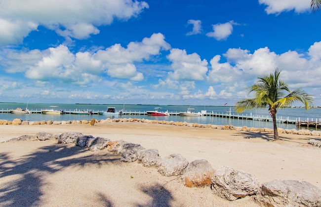 Bayfront Townhouse Located In The Lush Tropical Setting Of Rock Harbor Club. 2 Bedroom Condo by RedAwning - Foto 46