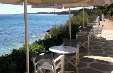 Nissiotiko Hotel - Photo 28