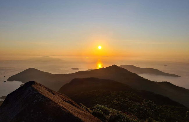 Trilha ao amanhecer no Pico do Papagaio - Foto 2
