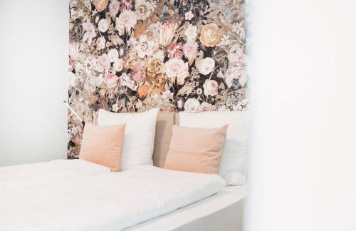 House of Blooms - Photo 86