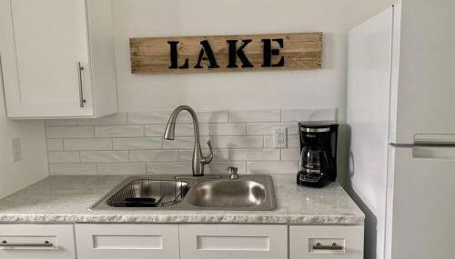 Cozy Cottage • 2 King Beds • Grove • Kayaks • Washer/Dryer - Foto 5