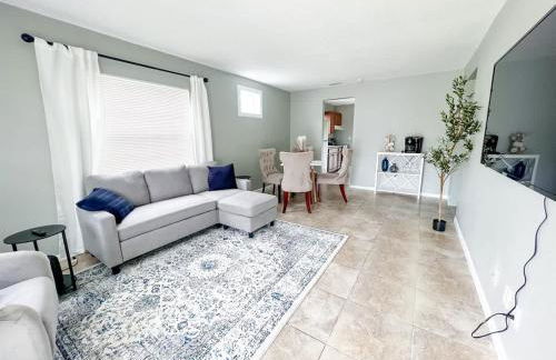 Cozy 2 Bedroom home, Dade City! - Foto 2