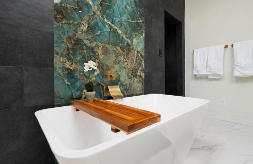 4 Bed sleeps 12 -Sea world-Six Flags-Down Town - Emerald Oasis - Foto 9