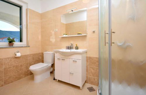 Villa Authentica with Heated Pool - Foto 34