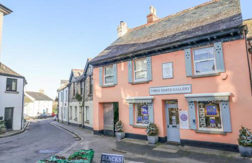 The Cottage on The Square - Photo 38