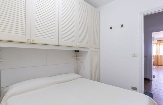 2 bedroom Apartment in Ospedaletti with swimming pool and terrace - Photo 11