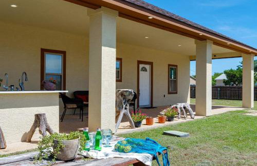 Charming Family Getaway Near Medina River - Foto 29