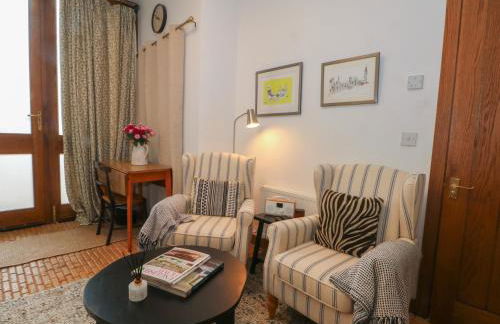 Diamond Lodge - Photo 8