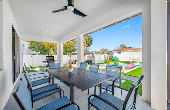 Luxury Modern Villa w/ Pool, Jacuzzi & Amenities! - Foto 79