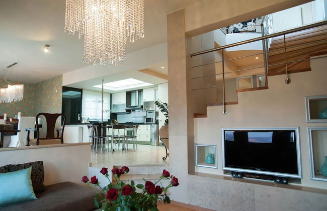 Villa With Private Pool, BBQ Area - Photo 19