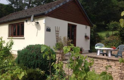 Ty Twt - complete holiday home - Photo 12