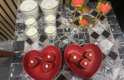 Suite romantique La Maison de Flora SPA intérieur, jardin et lit King size - Foto 39