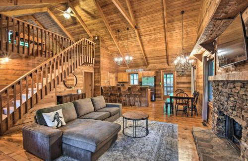 Big Canoe Mountain Resort Cabin with Pool Access! - Foto 3