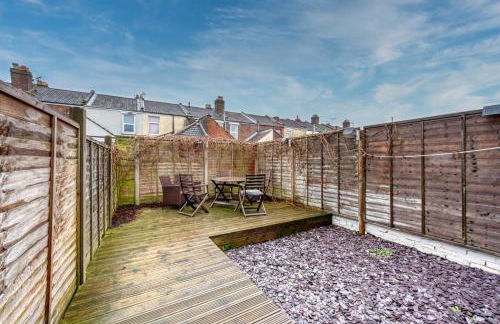 Aylesbury House 3 En-suite Bedrooms Parking Pets - Photo 8