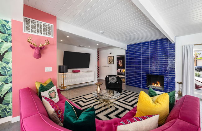 The Beverly - Photo 26