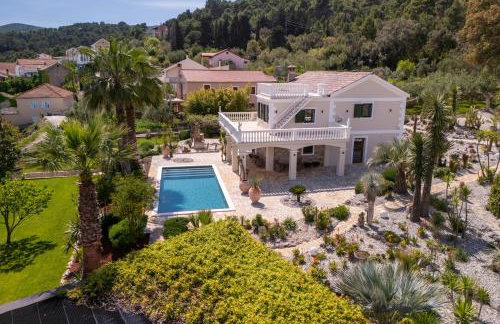 Aurora Lukorana - Photo 8