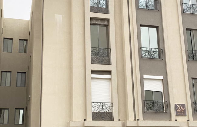 Kease D12 Al Qirwan Apartment - Photo 11