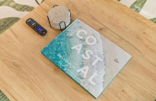 New-Dog Friendly,Hot Tub, Fire-pit, 1 mile to DTWN - Foto 60