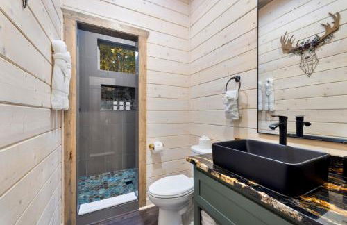 LUX,Hot Tub,ATV,Hiking,Pickleball,Firepit,Arcade - Foto 25