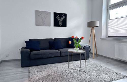 Möblierte Erdgeschoss-Wohnung mit Parkplatz in bester Lage des Stadtzentrums Herne, WLAN, Netflix- Super Autobahn-und ÖPNV-Anbindung - Foto 1