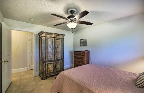 Spacious Seabrook Home with Patio 1 Mi to Beach! - Foto 27