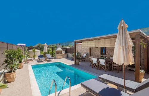 Villa Frontale - Restored Villa with Pool Perfect for 6 Nestled Next to a Traditional Olive Mill and Local Farms Offering Authentic Hospitality and Organic Delights By Villa Mana Gers - Foto 15
