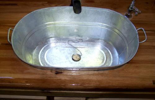 Hillbilly Chic Tiny House Near Nashville with WiFi, Kitchenette, Fire Pit & Trails - Foto 46